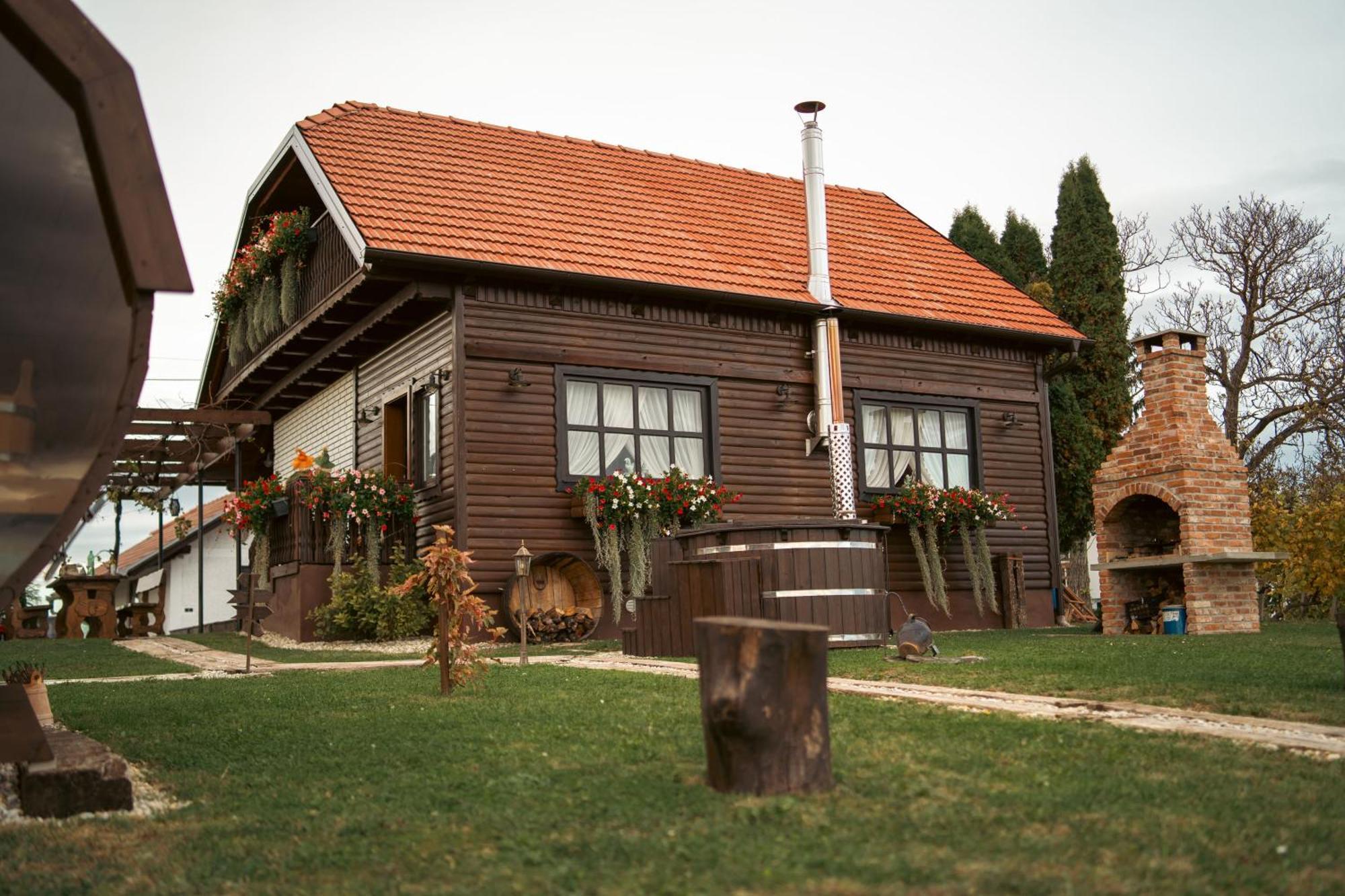 Holiday Home Hygge Nova Gáborvölgy Kültér fotó